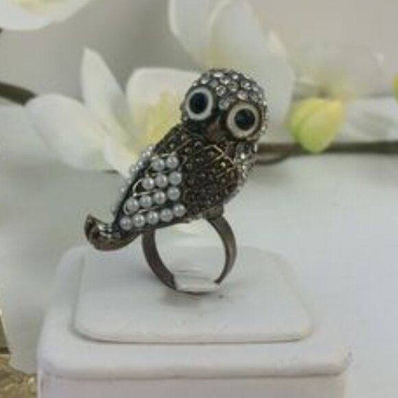 MAKE A STATEMENT! AN AWL RING Rhinestones Unique - Picture 4 of 5